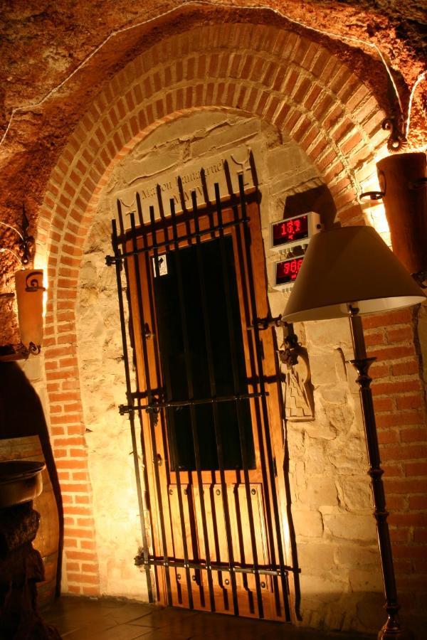 Vinarius, Posada Rural Castellanos de Villiquera Zewnętrze zdjęcie