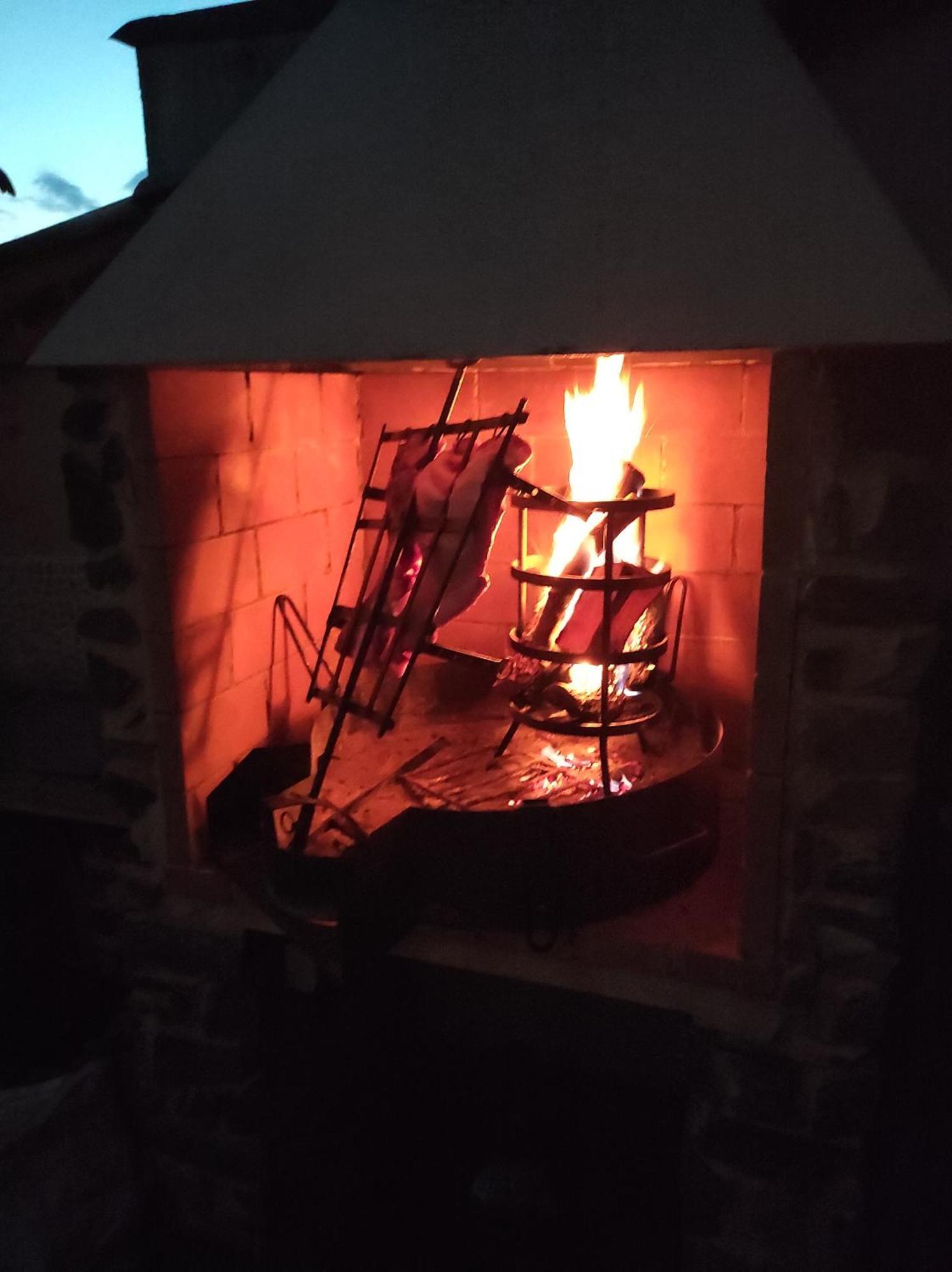 Vinarius, Posada Rural Castellanos de Villiquera Zewnętrze zdjęcie
